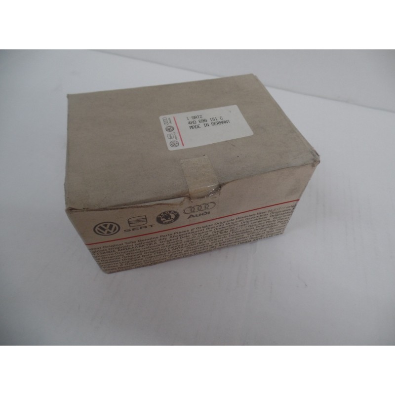 Plaquettes De Freins VAG 4A0698151C  Pièce d'origine oem