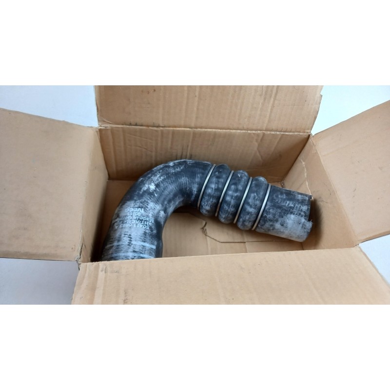 Tuyau D''Admission Du Turbocompresseur IVECO 504116893  Pièce d'origine oem