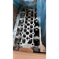 Culasse NISSAN 1104100Q0D  Pièce d'origine oem