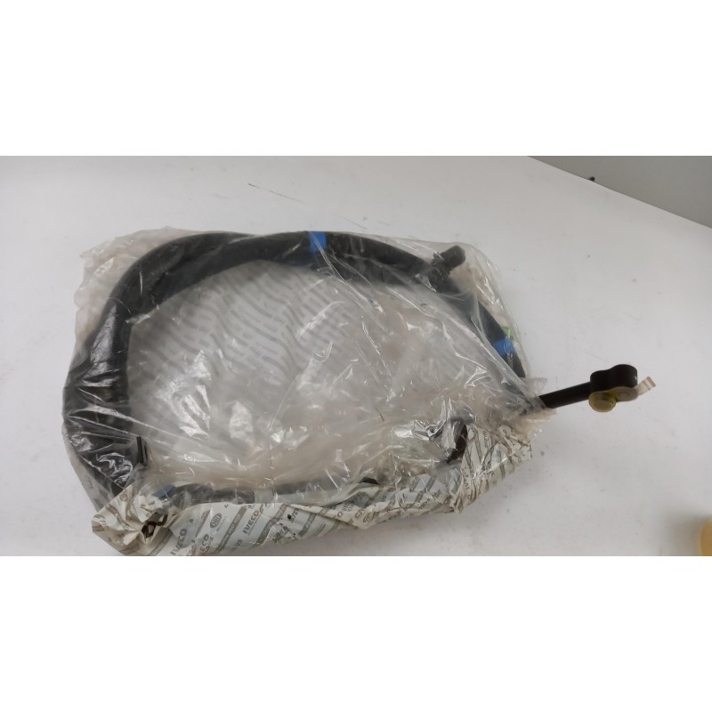 Tuyau De Pression Pour Climatisation IVECO 41226229  Pièce d'origine oem