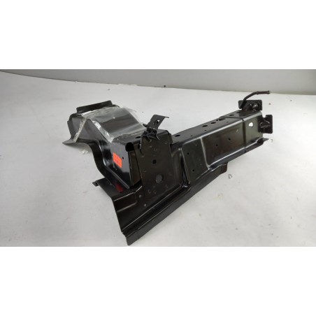 Renfort De Panneau Arrière LAND ROVER LR096493 Pièce d'origine oem Renfort De Panneau Arrière LAND ROVER LR096493 Pièce d'origine oem