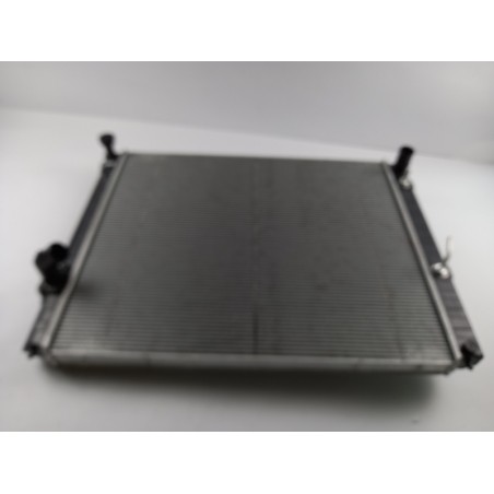 Radiateur De Refroidissement Du Moteur NISSAN 214601BY0A Pièce d'origine oem Radiateur De Refroidissement Du Moteur NISSAN 214601BY0A Pièce d'origine oem