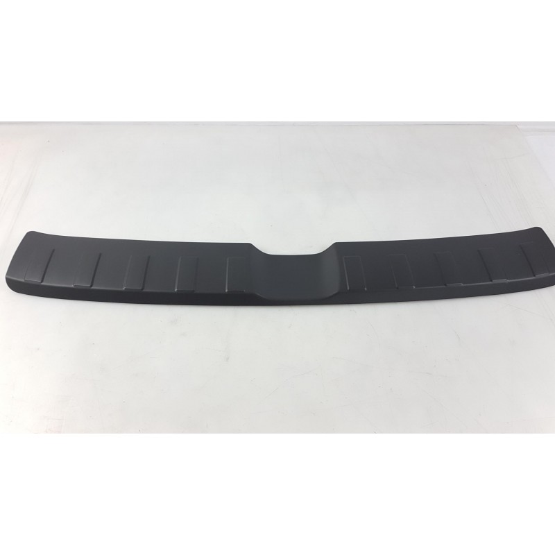 Seuil De Coffre RENAULT 8201665800  Pièce d'origine oem