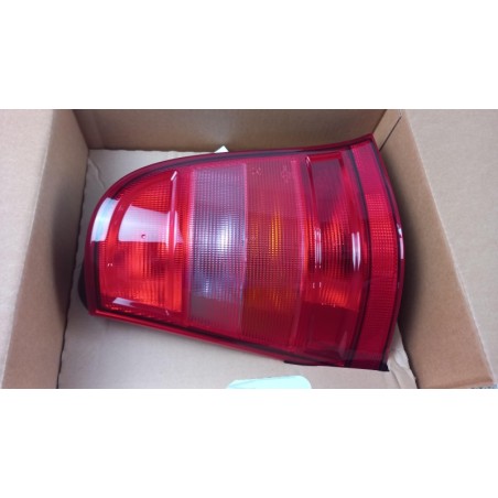 Feu Arrière MERCEDES-BENZ A1688200964 1688200964 Pièce d'origine oem Feu Arrière MERCEDES-BENZ A1688200964 1688200964 Pièce d'origine oem