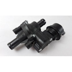 Boîtier De Thermostat NISSAN 9223000Q0B  Pièce d'origine oem