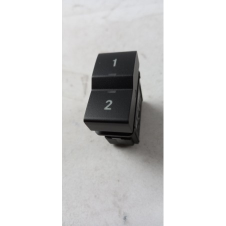 Commutateur MERCEDES-BENZ A0125450307 0125450307 Pièce d'origine oem Commutateur MERCEDES-BENZ A0125450307 0125450307 Pièce d'origine oem