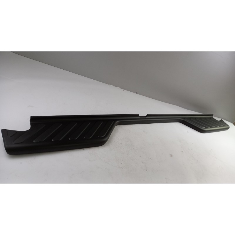 Seuil De Coffre NISSAN 85064EB000  Pièce d'origine oem