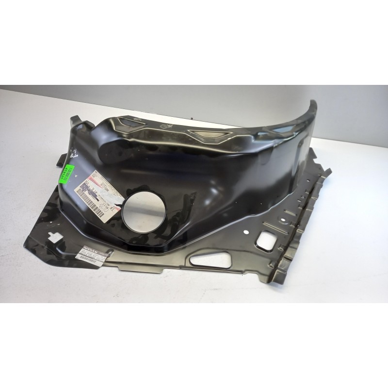 Pare-Boue NISSAN G67135DAMA  Pièce d'origine oem