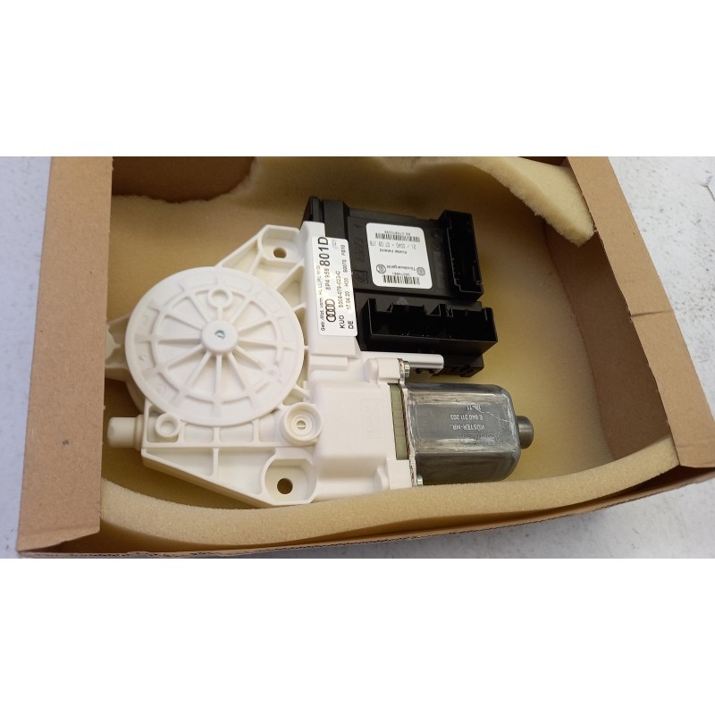 Moteur Électrique De Lève-Vitre VAG 8P4959801D  Pièce d'origine oem
