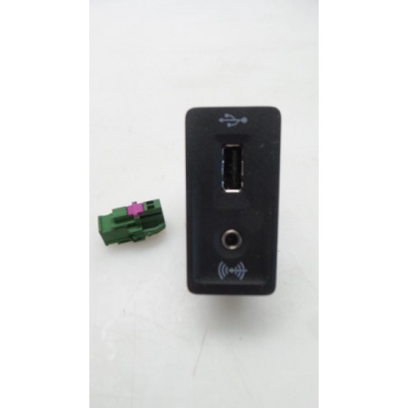 Prise USB/AUX VAG 3G0057342A Pièce d'origine oem Prise USB/AUX VAG 3G0057342A Pièce d'origine oem