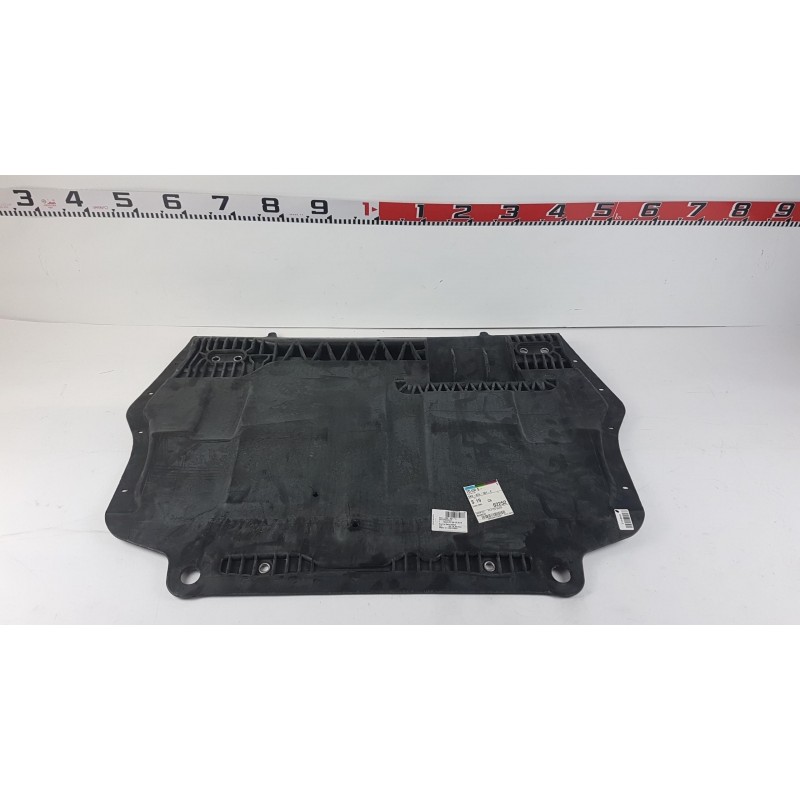 Insonoristaion Du Compartiment Moteur VAG 5K0825901C  Pièce d'origine oem