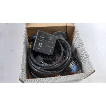 Kit Électrique De Crochet D''Attelage RENAULT 8201679441 Pièce d'origine oem Kit Électrique De Crochet D''Attelage RENAULT 8201679441 Pièce d'origine oem