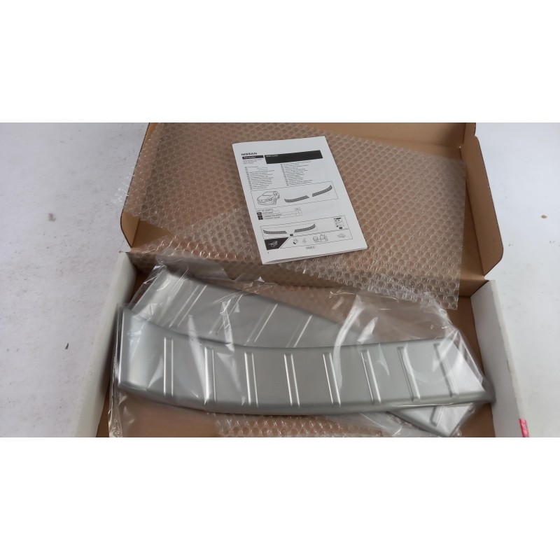 Seuil De Coffre NISSAN KE9676U000  Pièce d'origine oem