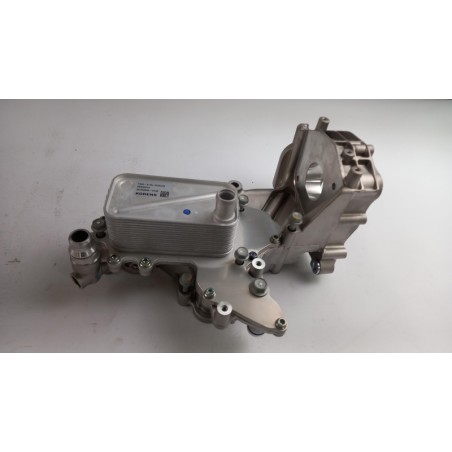 Refroidisseur D''Huile De Moteur OPEL 55495019 Pièce d'origine oem Refroidisseur D''Huile De Moteur OPEL 55495019 Pièce d'origine oem