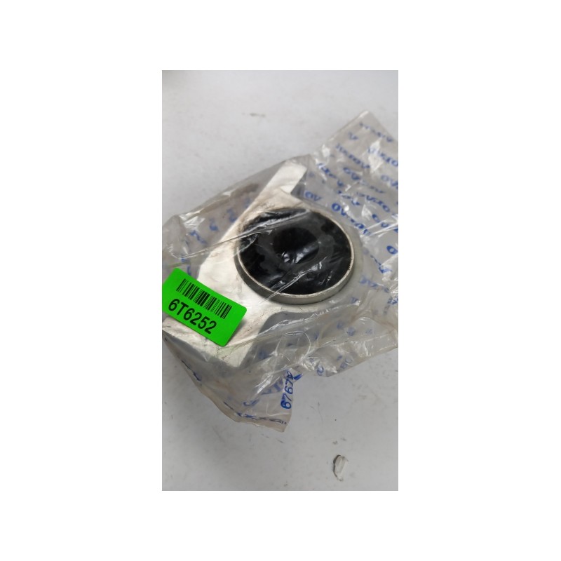 Support De Bras De Suspension VOLVO 31451032  Pièce d'origine oem