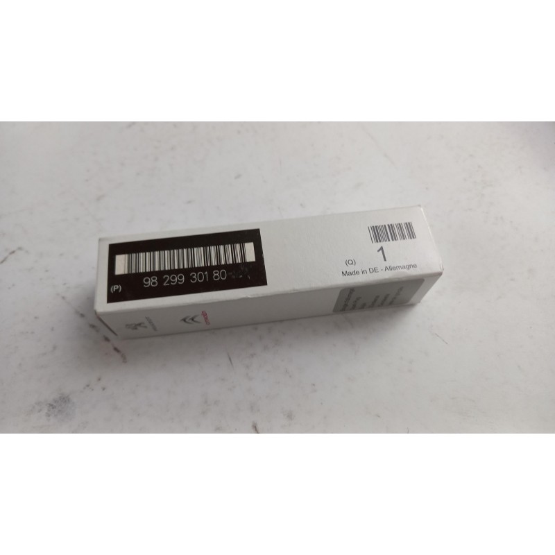 Bougie PEUGEOT/CITROEN 9829930180  Pièce d'origine oem