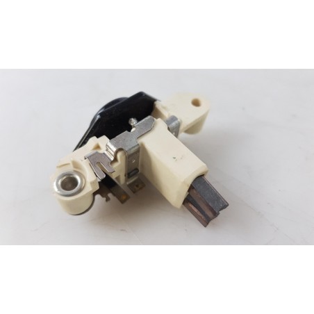 Régulateur D''Alternateur VAG 028903803D Pièce d'origine oem Régulateur D''Alternateur VAG 028903803D Pièce d'origine oem