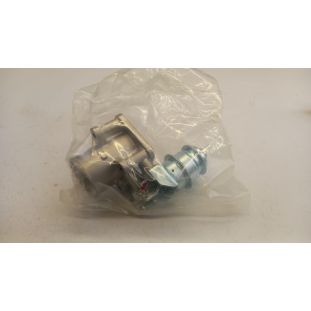 Corps De Papillon FORD 4958825 6M349K640BB Pièce d'origine oem Corps De Papillon FORD 4958825 6M349K640BB Pièce d'origine oem