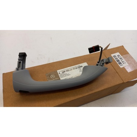 Poignée De Porte MERCEDES-BENZ A1647600370649999 1647600370649999 Pièce d'origine oem Poignée De Porte MERCEDES-BENZ A1647600370649999 1647600370649999 Pièce d'origine oem