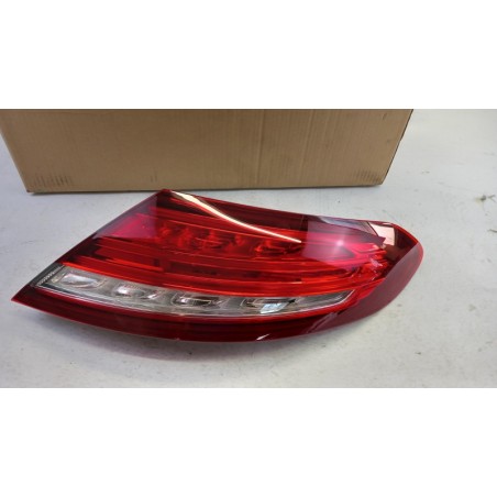 Feu Arrière MERCEDES-BENZ A2059066405 2059066405 Pièce d'origine oem Feu Arrière MERCEDES-BENZ A2059066405 2059066405 Pièce d'origine oem