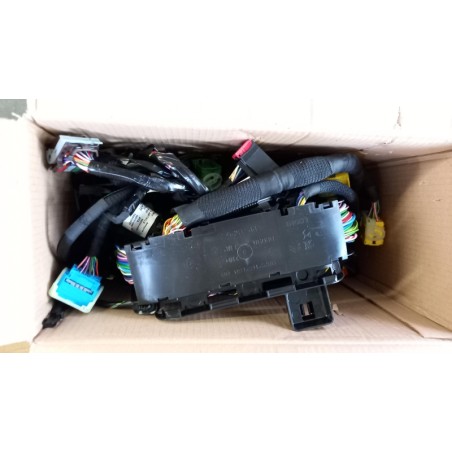 Pièces D''Auto PEUGEOT/CITROEN 9837014280 Pièce d'origine oem Pièces D''Auto PEUGEOT/CITROEN 9837014280 Pièce d'origine oem