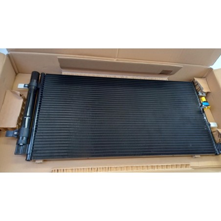 Condenseur De Climatisation VAG 8T0260403G Pièce d'origine oem Condenseur De Climatisation VAG 8T0260403G Pièce d'origine oem