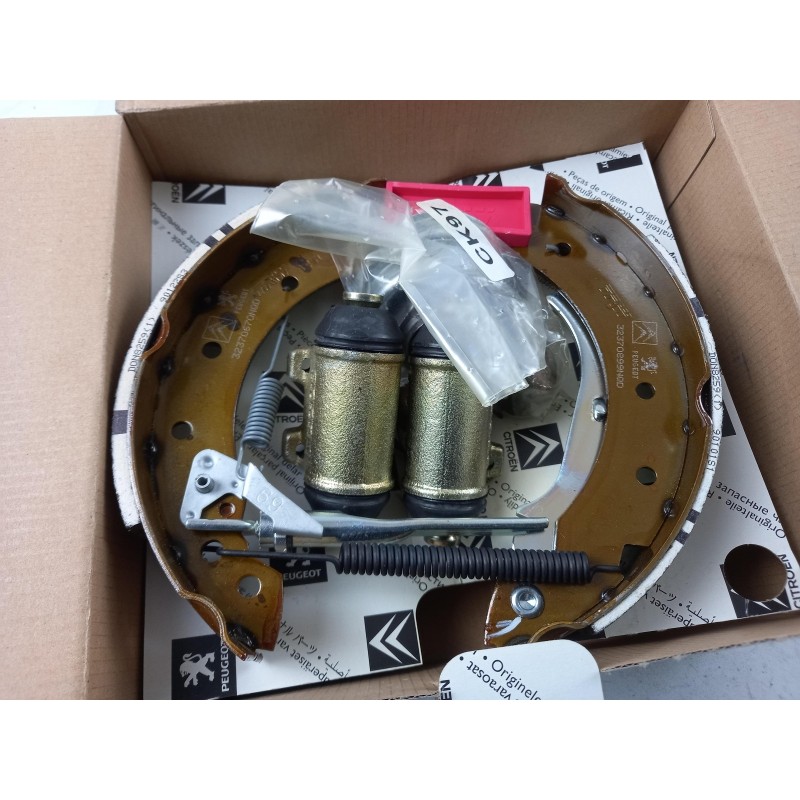 Mâchoires De Frein PEUGEOT/CITROEN 424234  Pièce d'origine oem