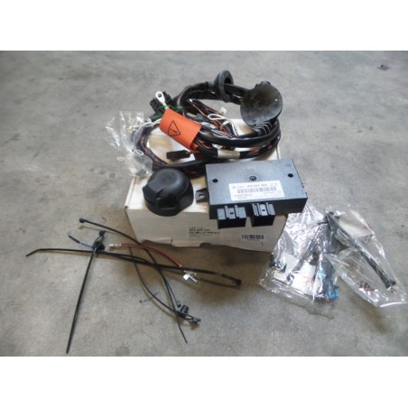 Kit Électrique De Crochet D''Attelage VAG 3C9055204 Pièce d'origine oem Kit Électrique De Crochet D''Attelage VAG 3C9055204 Pièce d'origine oem