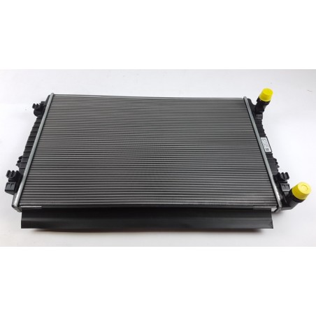 Radiateur De Refroidissement Du Moteur VAG 5Q0121251GQ Pièce d'origine oem Radiateur De Refroidissement Du Moteur VAG 5Q0121251GQ Pièce d'origine oem