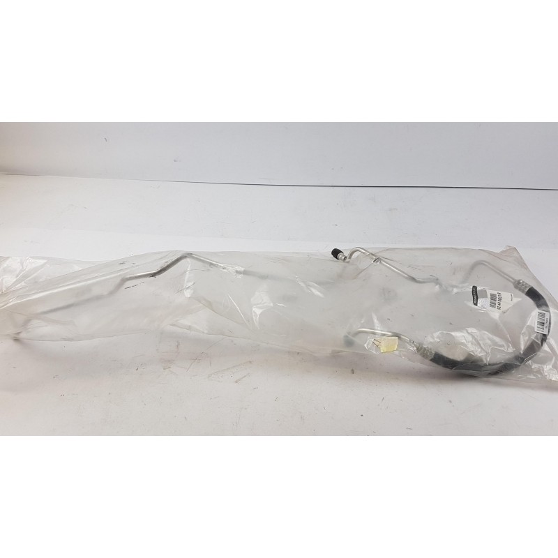 Tuyau De Pression Pour Climatisation RENAULT 924400031R  Pièce d'origine oem
