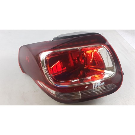 Feu Arrière PEUGEOT/CITROEN 9808418680  Pièce d'origine oem