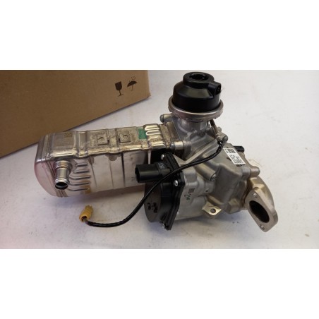 Radiateur De Recirculation Des Gaz D''Échappement VAG 059131511EF Pièce d'origine oem Radiateur De Recirculation Des Gaz D''Échappement VAG 059131511EF Pièce d'origine oem