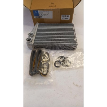 Radiateur De Chauffage D''Habitacle MERCEDES-BENZ A1698300761 1698300761 Pièce d'origine oem Radiateur De Chauffage D''Habitacle MERCEDES-BENZ A1698300761 1698300761 Pièce d'origine oem