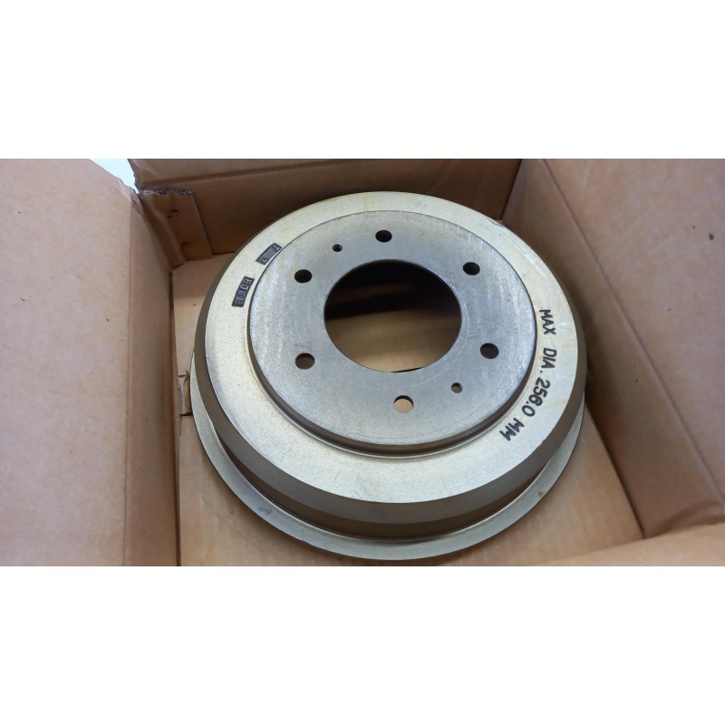 Tambour De Frein MITSUBISHI MB534245  Pièce d'origine oem