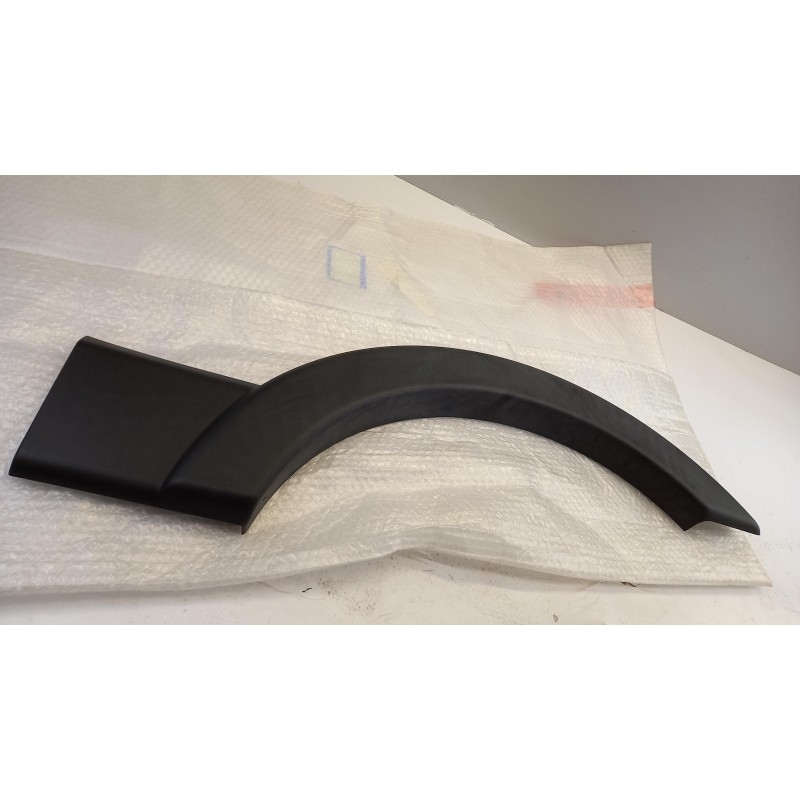 Élargisseurs D''Aile NISSAN 7681800Q0A  Pièce d'origine oem