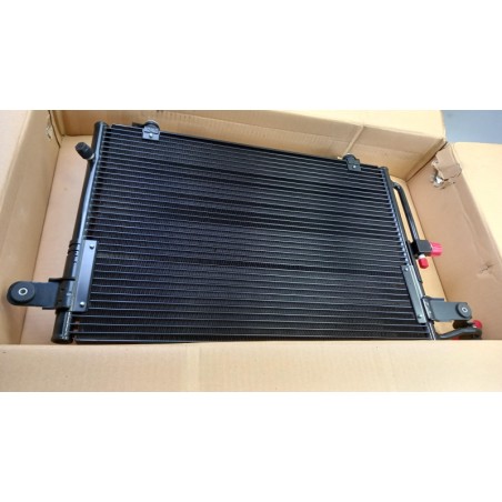 Condenseur De Climatisation VAG 4A0260403AC Pièce d'origine oem Condenseur De Climatisation VAG 4A0260403AC Pièce d'origine oem