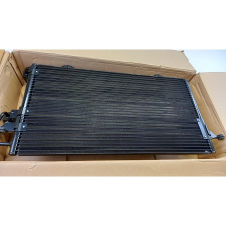 Condenseur De Climatisation VAG 8A0260403D Pièce d'origine oem Condenseur De Climatisation VAG 8A0260403D Pièce d'origine oem
