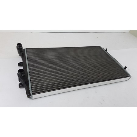 Radiateur De Refroidissement Du Moteur VAG 1K0121253AA Pièce d'origine oem Radiateur De Refroidissement Du Moteur VAG 1K0121253AA Pièce d'origine oem