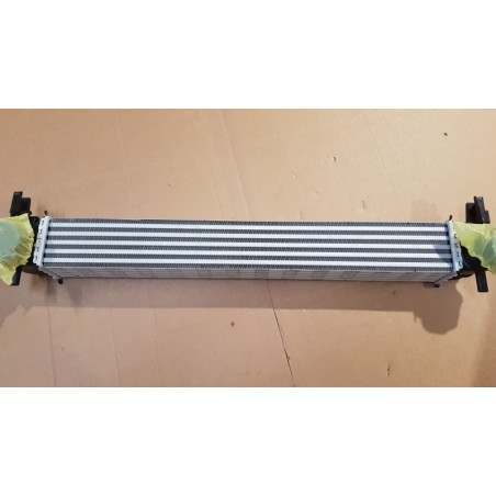 Intercooler De Turbocompresseur VAG 6R0145805 Pièce d'origine oem Intercooler De Turbocompresseur VAG 6R0145805 Pièce d'origine oem