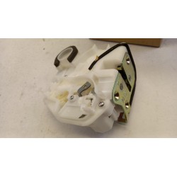 Serrure De Porte MITSUBISHI 5715A578  Pièce d'origine oem