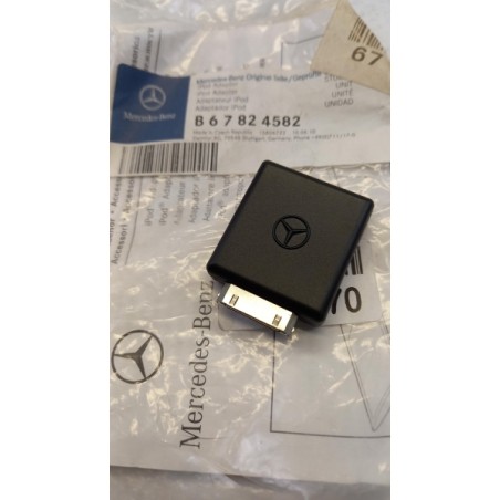 Adaptateur MERCEDES-BENZ B67824582  Pièce d'origine oem