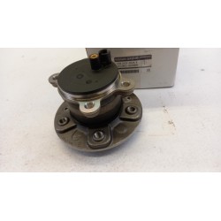 Moyeu De Roue NISSAN 432026UN0A  Pièce d'origine oem