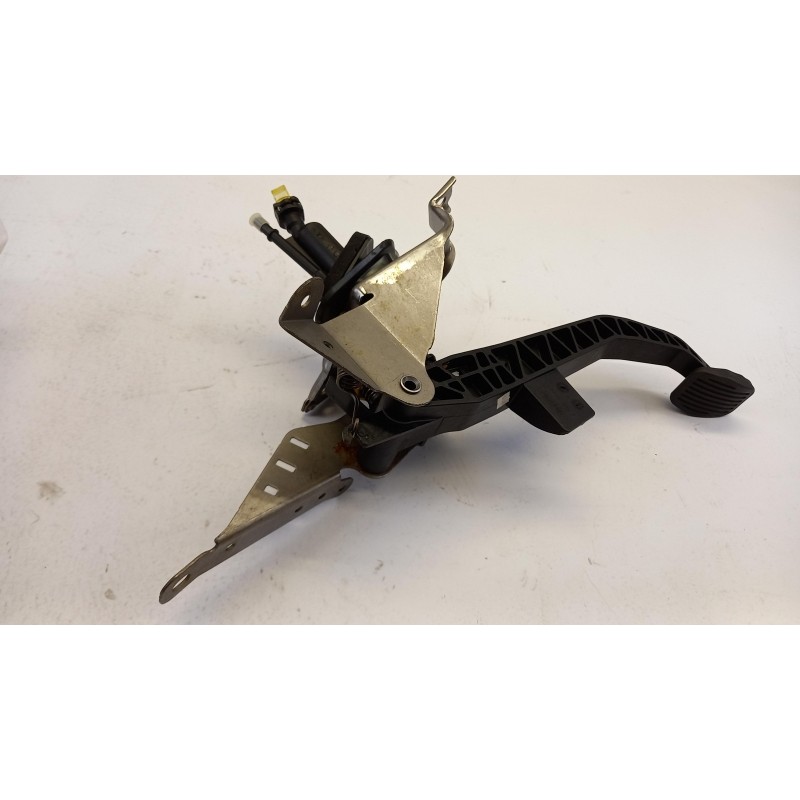 Pédale D''Embrayage MAZDA BP4S41300G  Pièce d'origine oem