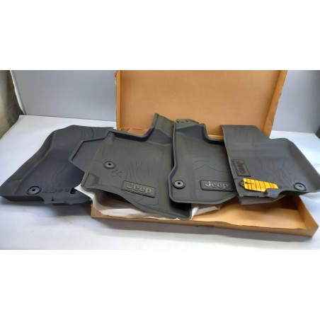 Ensemble De Tapis De Sol FIAT GROUP 6LJ75TX7AC  Pièce d'origine oem