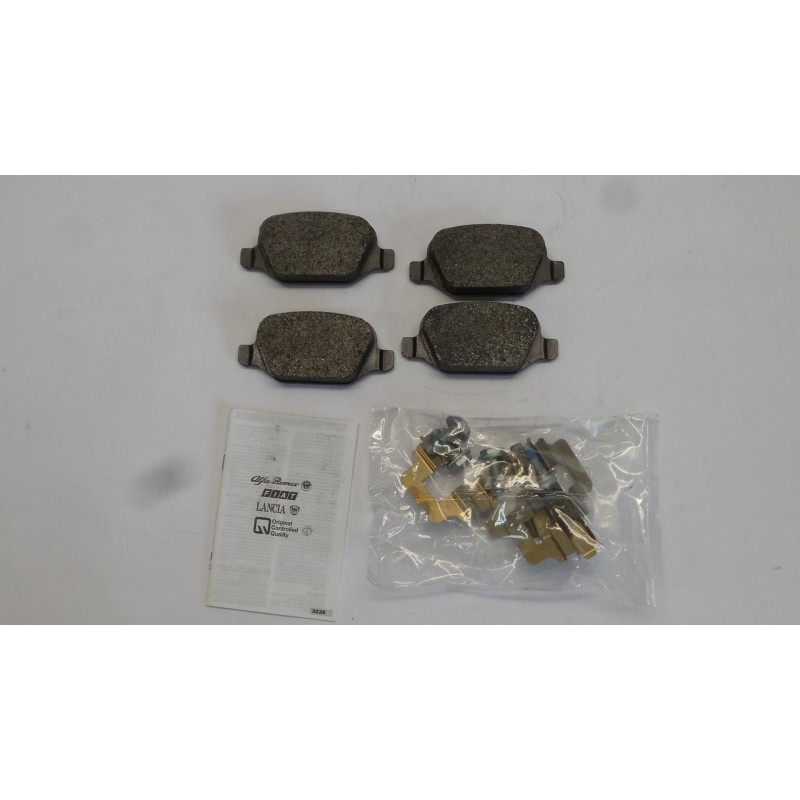 Plaquettes De Freins FIAT GROUP 77362275 0077362275 Pièce d'origine oem