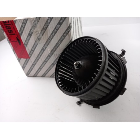 Moteur Électrique De Ventilateur De Radiateur FIAT GROUP 77364098  Pièce d'origine oem