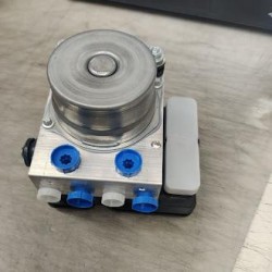 Pompe ABS TOYOTA SU001C0882  Pièce d'origine oem