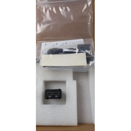 Prise USB/AUX NISSAN KE930HV500  Pièce d'origine oem