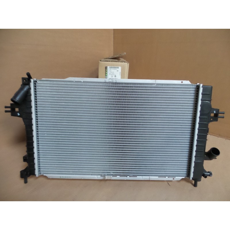 Radiateur De Refroidissement Du Moteur OPEL 13152320 1300271 Pièce d'origine oem