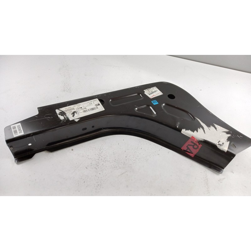 Renfort Latéral TOYOTA SU001A3887  Pièce d'origine oem